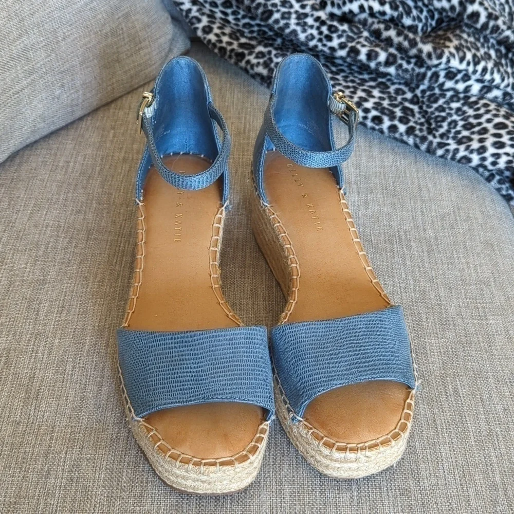 Kelly & Katie Wedgewood Blue Espadrille Wedge Sandals Size 8M